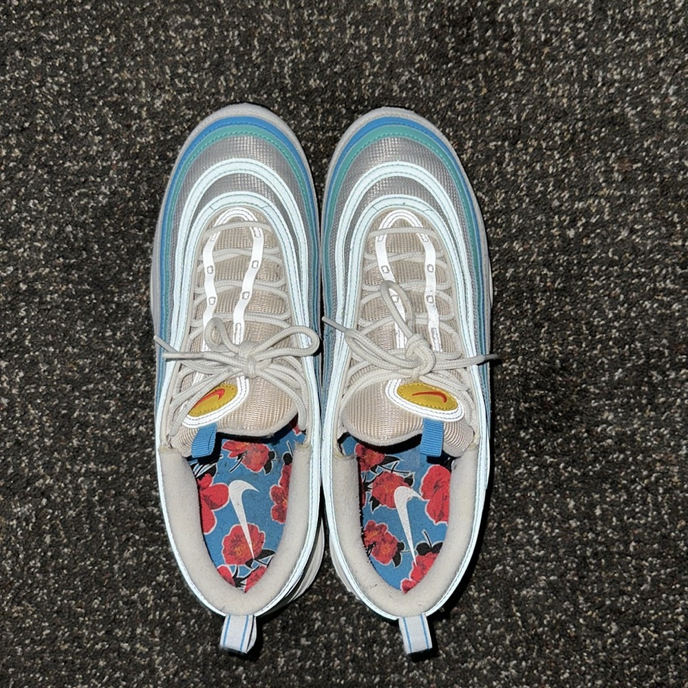 2022 Air Max 97 ‘Spring Floral’ - Picture 2 of 4